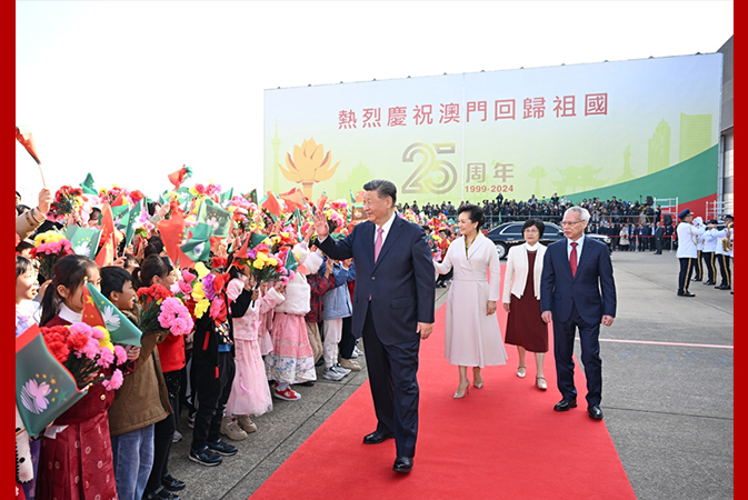 习近平乘专机离开澳门